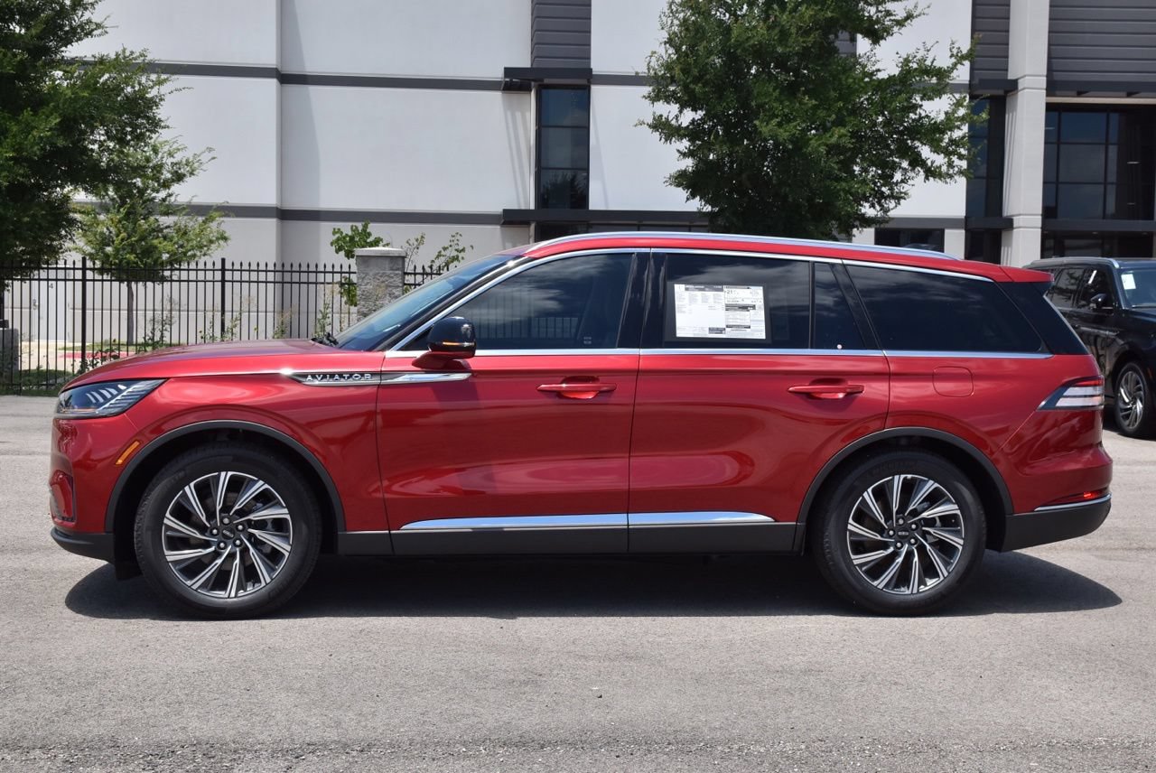New 2026 Lincoln Aviator 2WD image 11