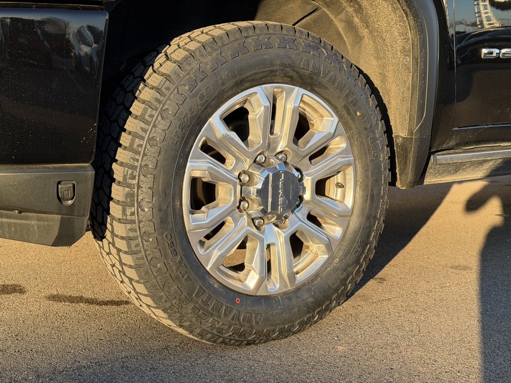 Used 2021 GMC Sierra 3500 Denali w/ Denali Ultimate Package image 24