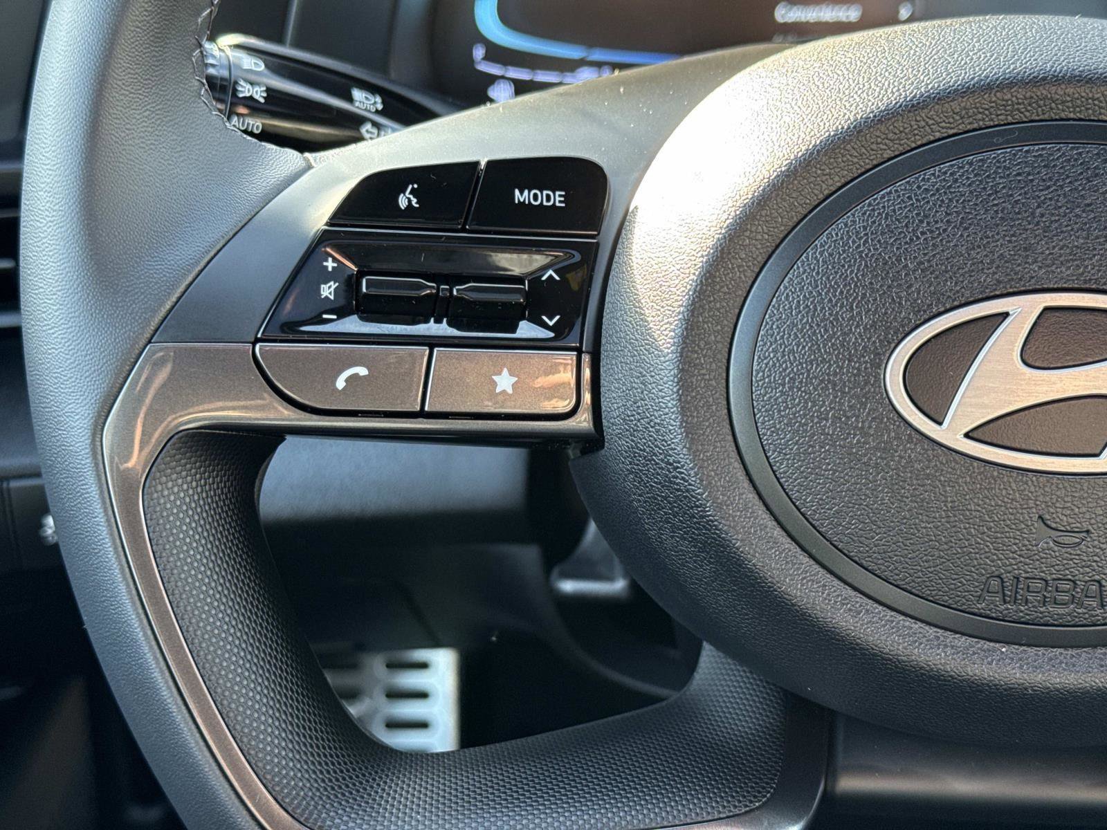 New 2026 Hyundai Elantra SEL image 7