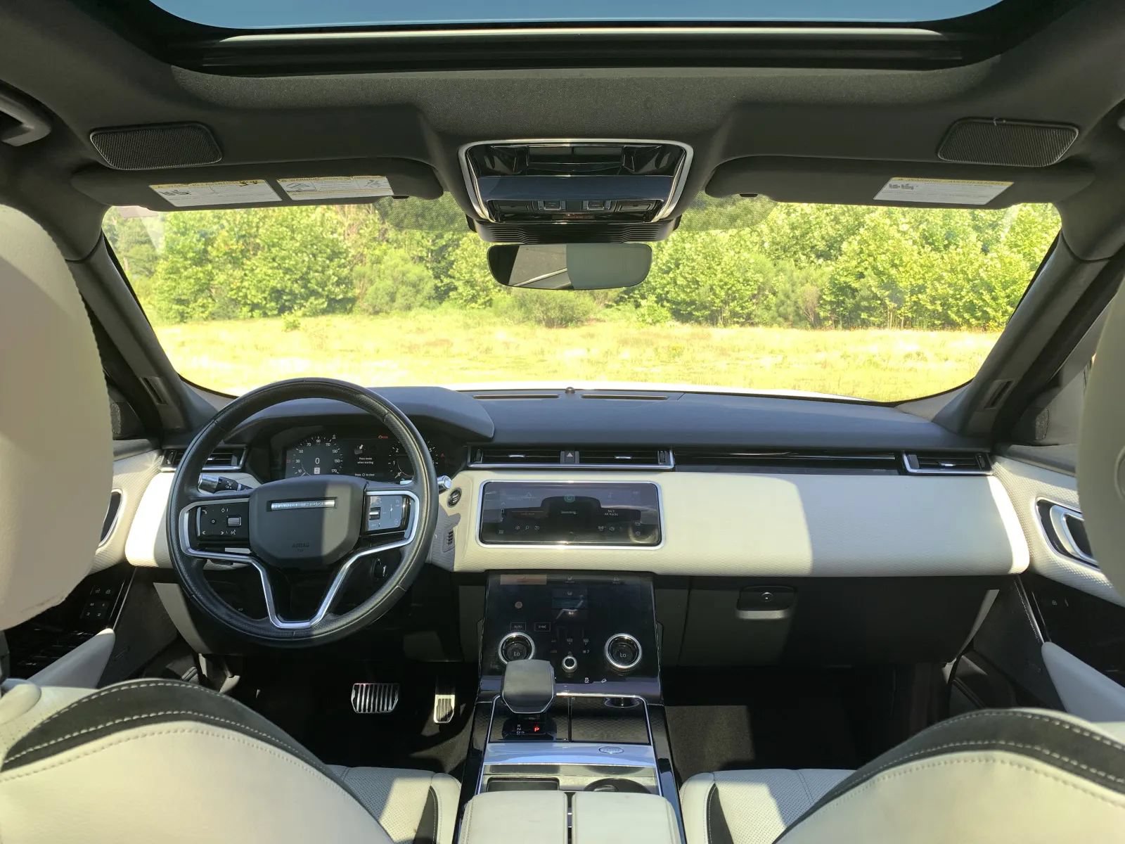 Used 2021 Land Rover Range Rover Velar R-Dynamic S AWD/4WD image 14