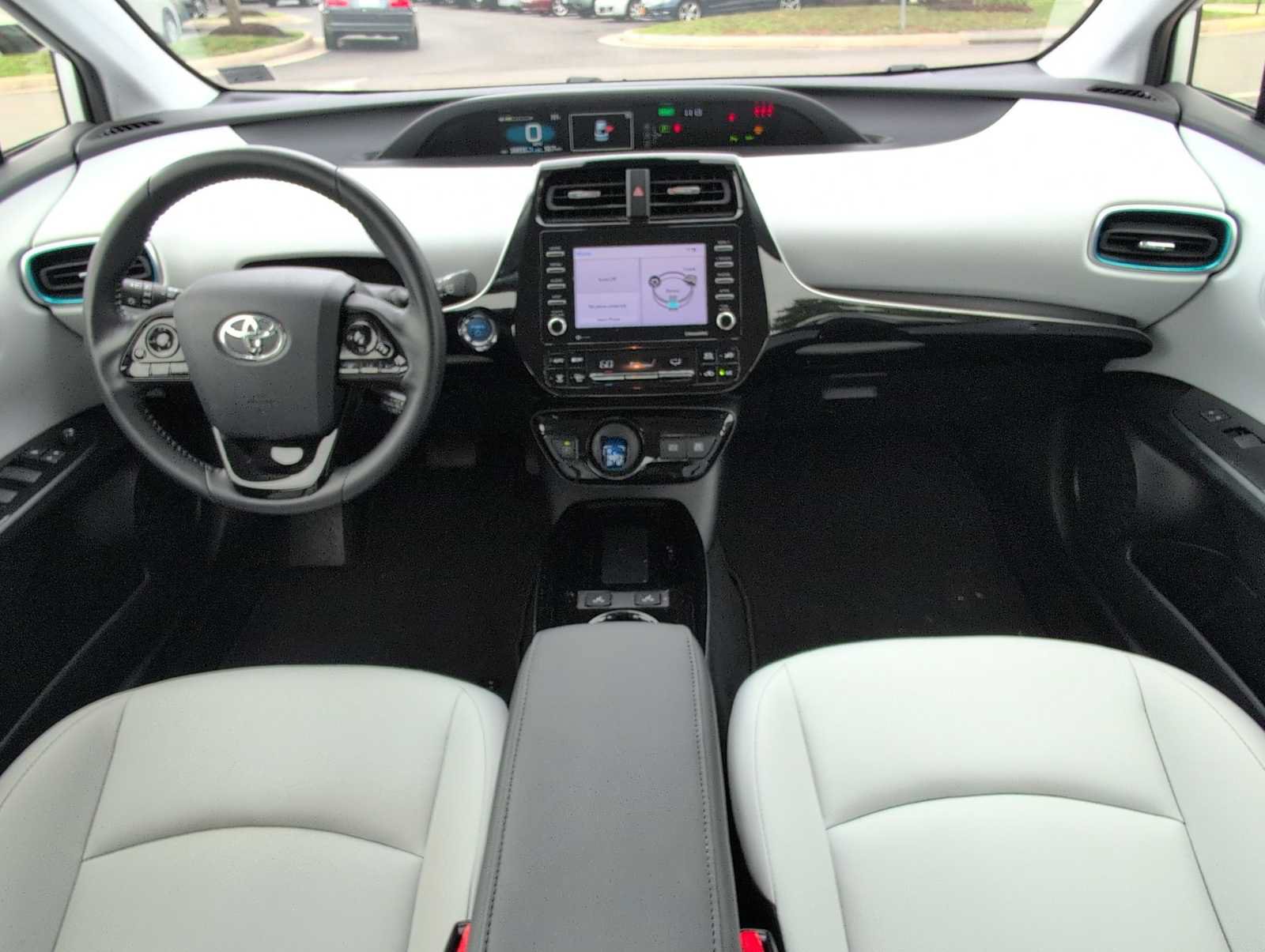 Used 2022 Toyota Prius XLE AWD/4WD image 15