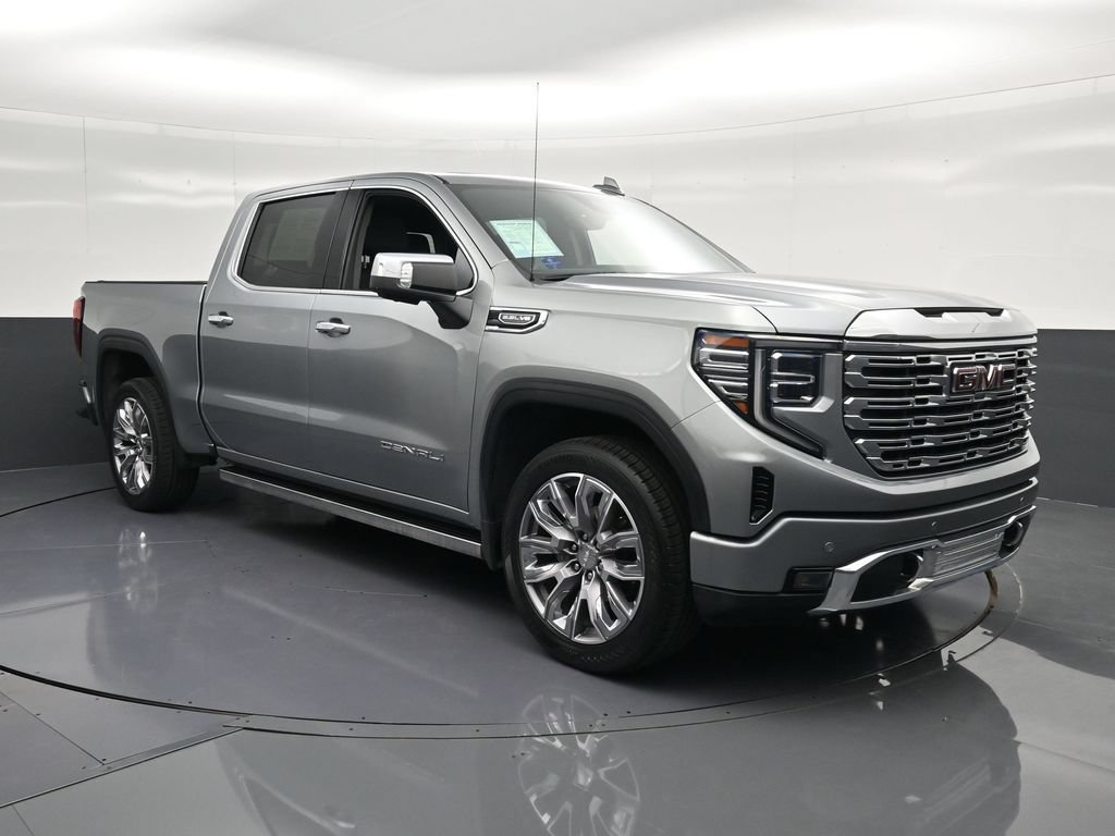 Used 2023 GMC Sierra 1500 Denali w/ Denali Reserve Package AWD/4WD image 5