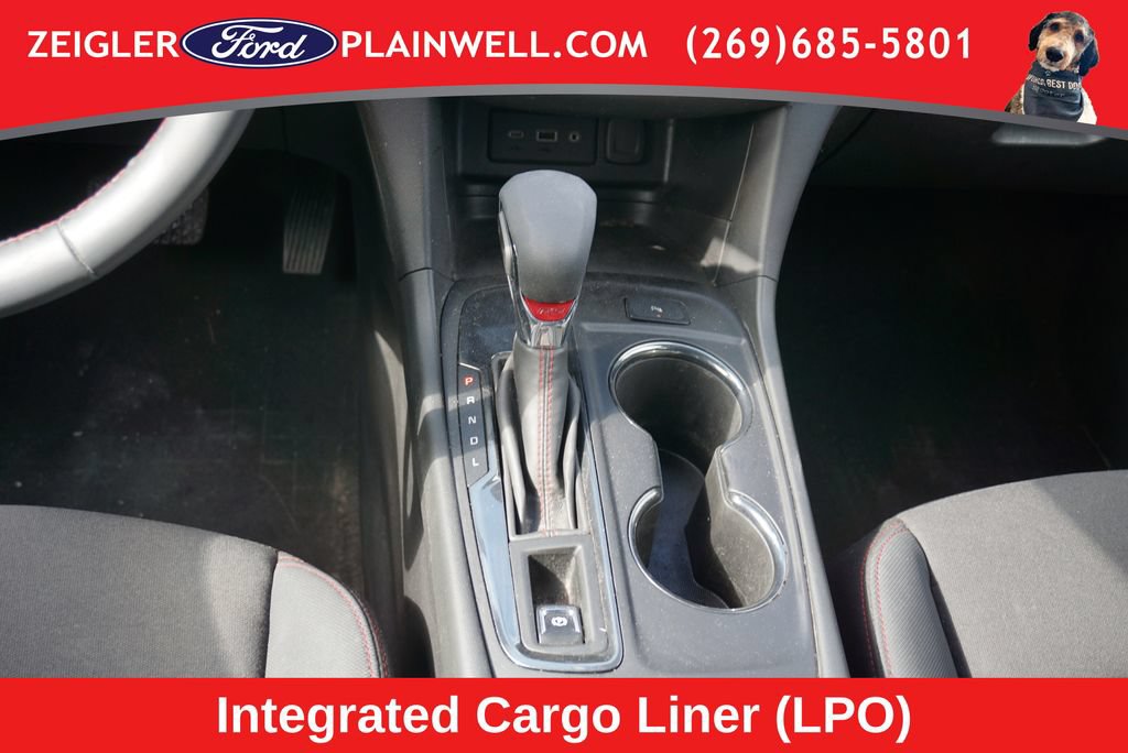 Used 2023 Chevrolet Equinox RS w/ LPO, Floor Liner Package FWD image 16