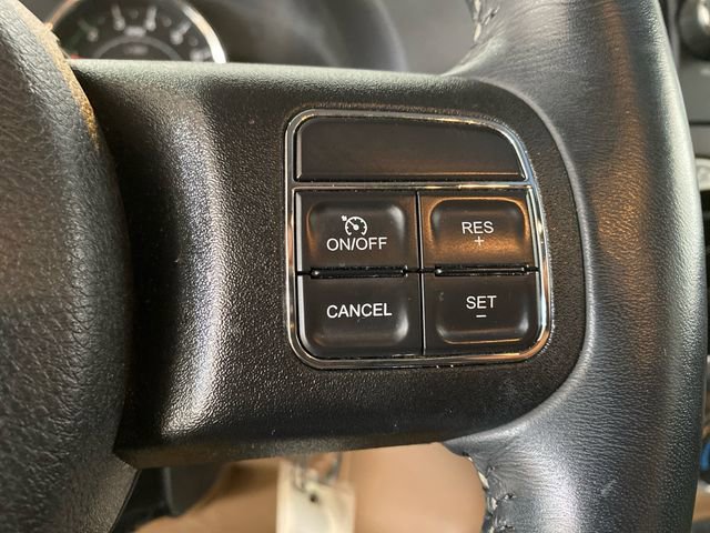 Used 2017 Jeep Wrangler Unlimited Sahara w/ Connectivity Group image 19