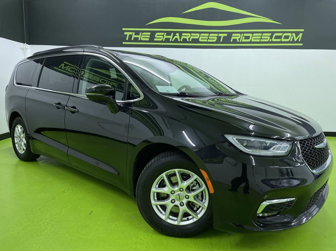 Used 2022 Chrysler Pacifica Touring-L