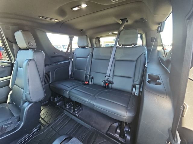 Used 2022 Chevrolet Suburban Z71 w/ Luxury Package AWD/4WD image 27