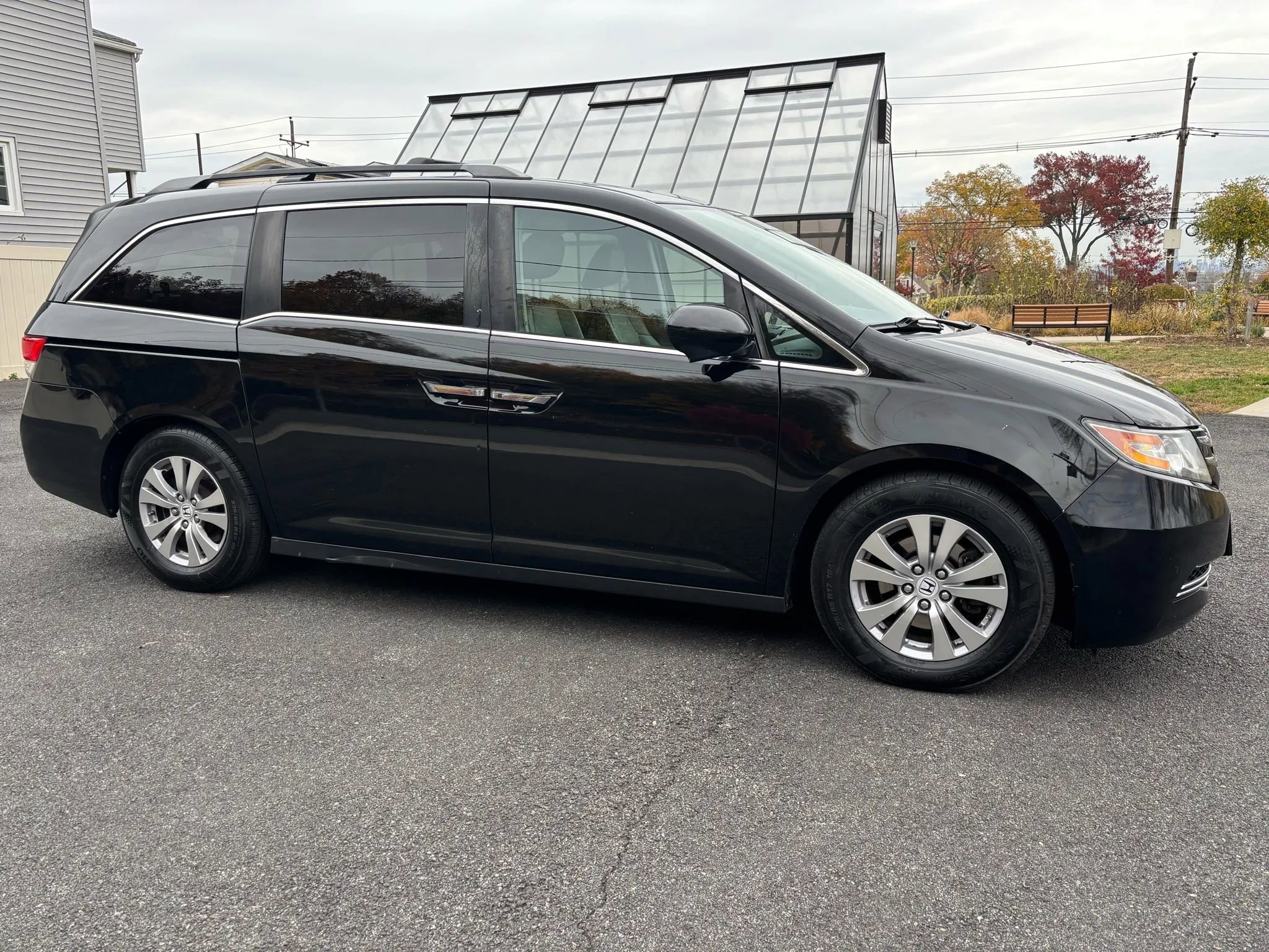 Used 2017 Honda Odyssey EX-L image 11