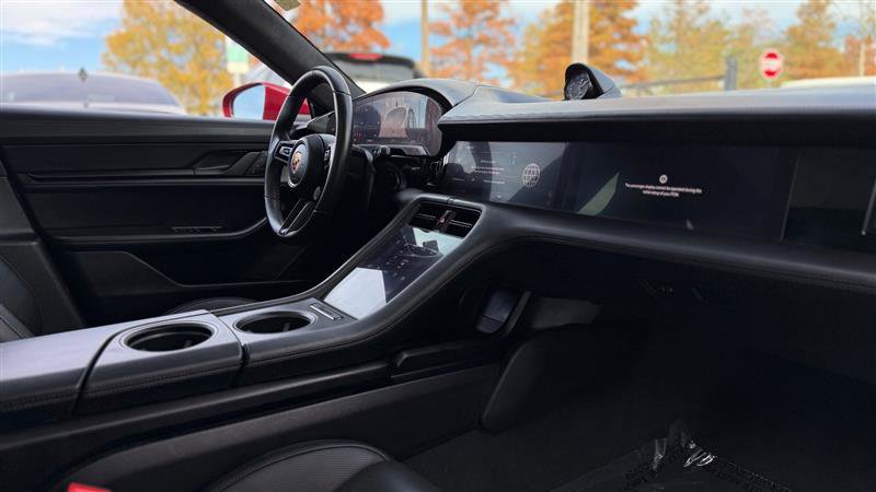 Used 2022 Porsche Taycan GTS image 31