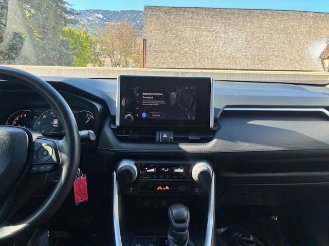 Used 2024 Toyota RAV4 LE AWD/4WD image 14