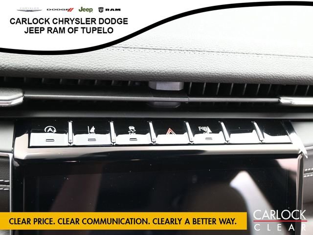 New 2025 Jeep Grand Cherokee L Limited w/ Luxury Tech Group II image 24