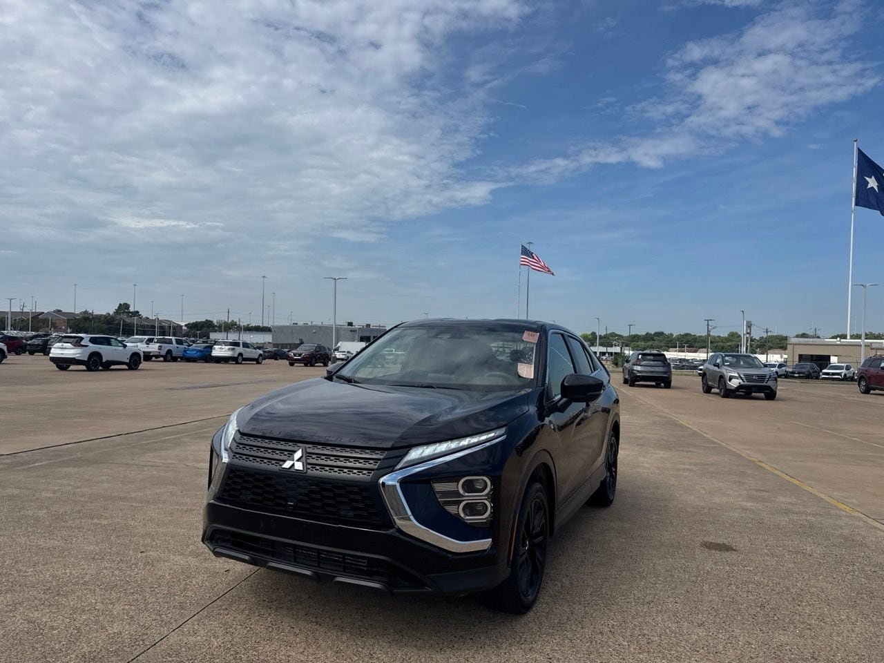 Used 2023 Mitsubishi Eclipse Cross LE AWD/4WD image 7