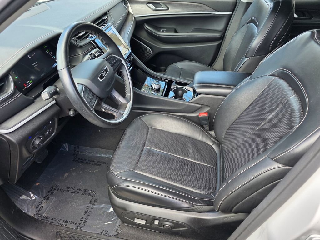 Used 2022 Jeep Grand Cherokee Limited 4xe w/ Luxury Tech Group II image 9