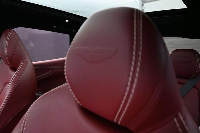 Used 2021 Aston Martin DBX AWD/4WD image 13