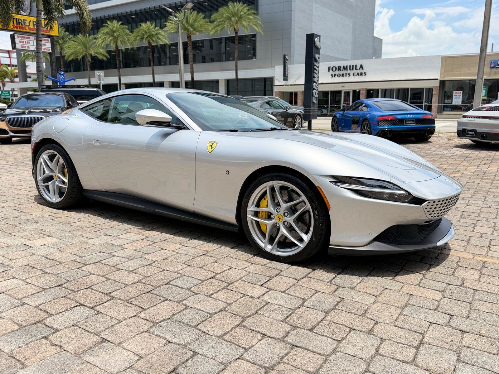 Used 2022 Ferrari Roma RWD image 6