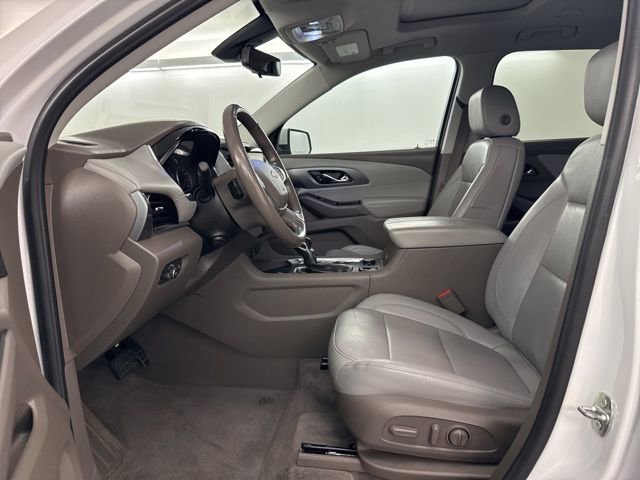 Used 2021 Chevrolet Traverse Premier image 24