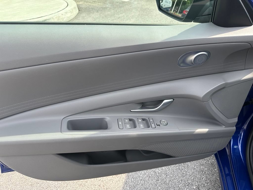 Certified 2023 Hyundai Elantra SEL FWD image 12