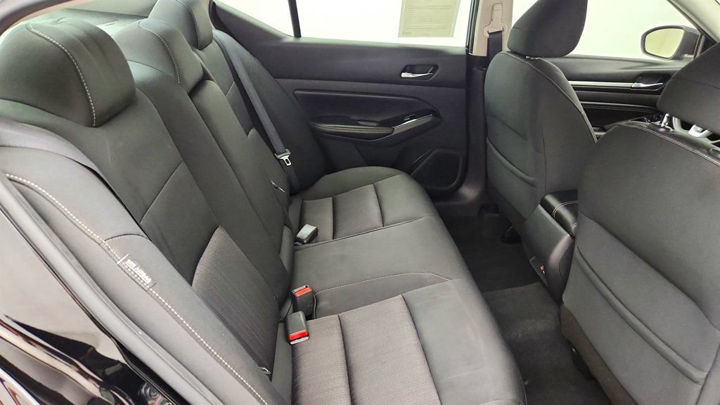 Used 2021 Nissan Altima 2.5 SV w/ SV Premium Package FWD image 24