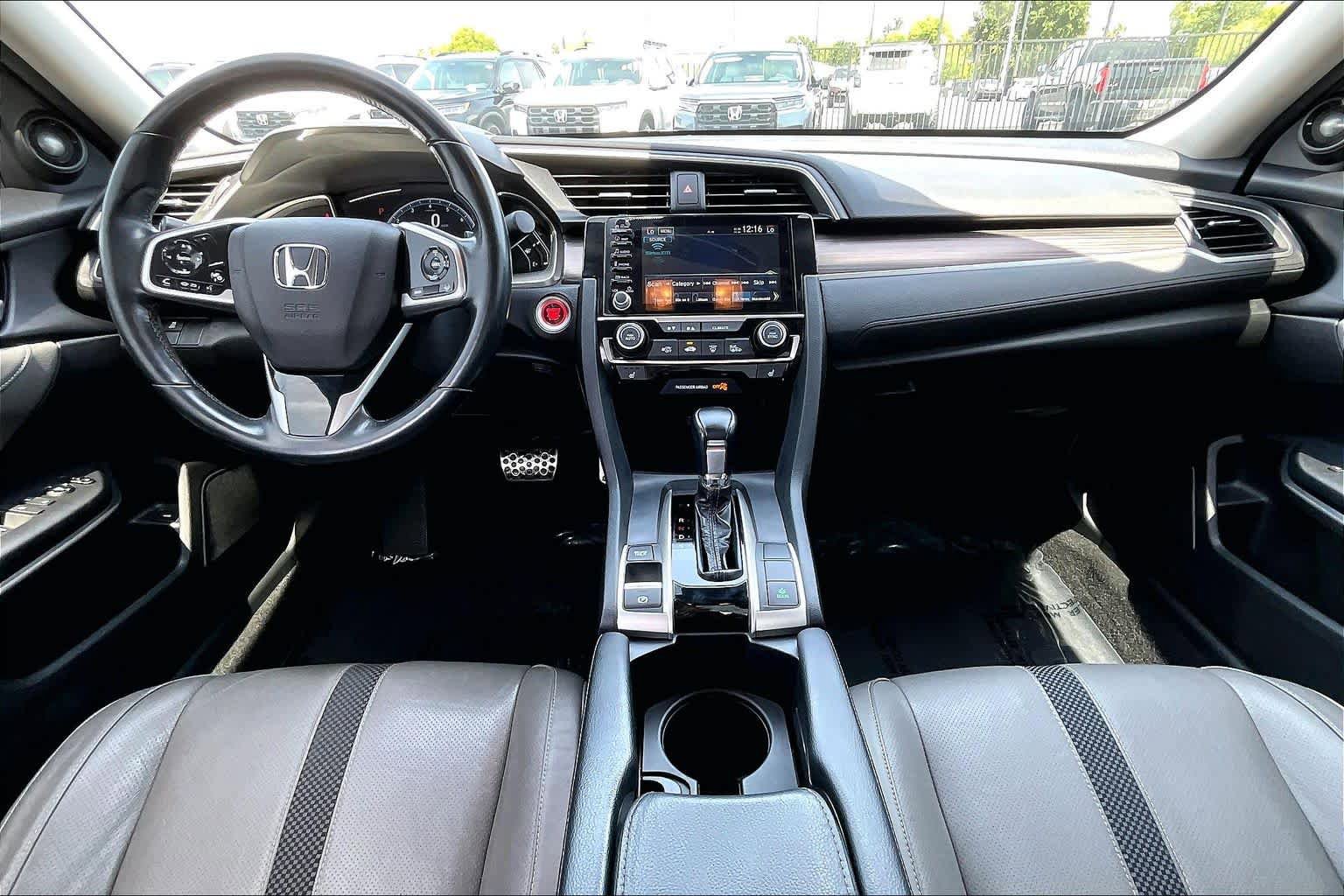 Used 2019 Honda Civic Touring image 15