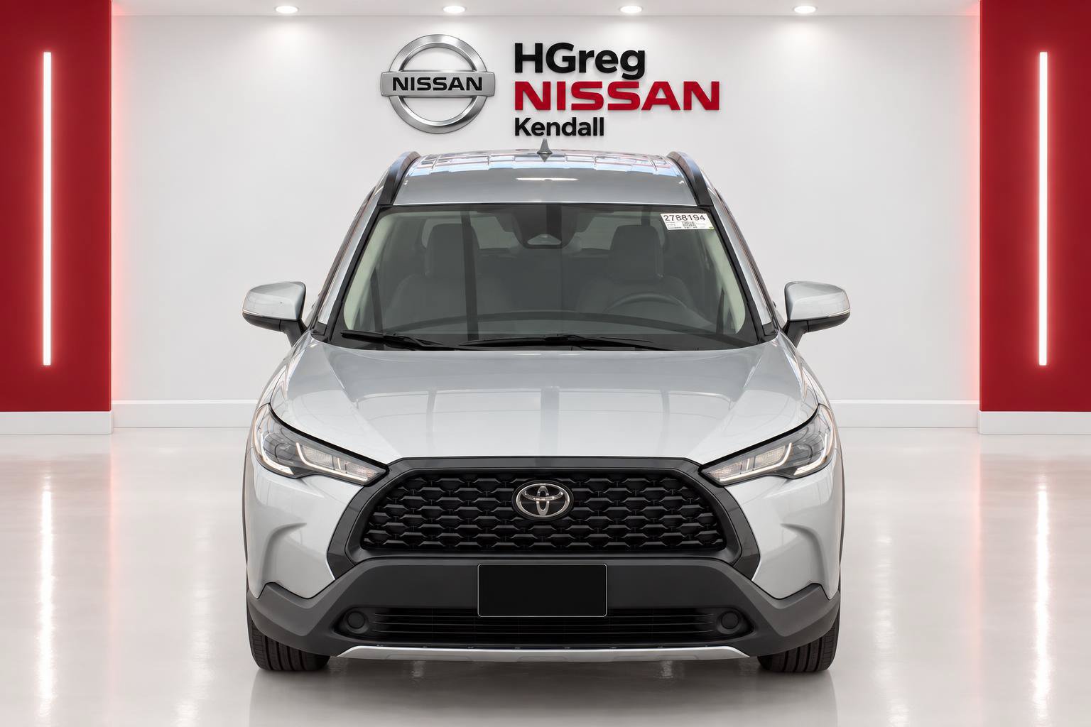 Used 2023 Toyota Corolla Cross LE FWD image 5