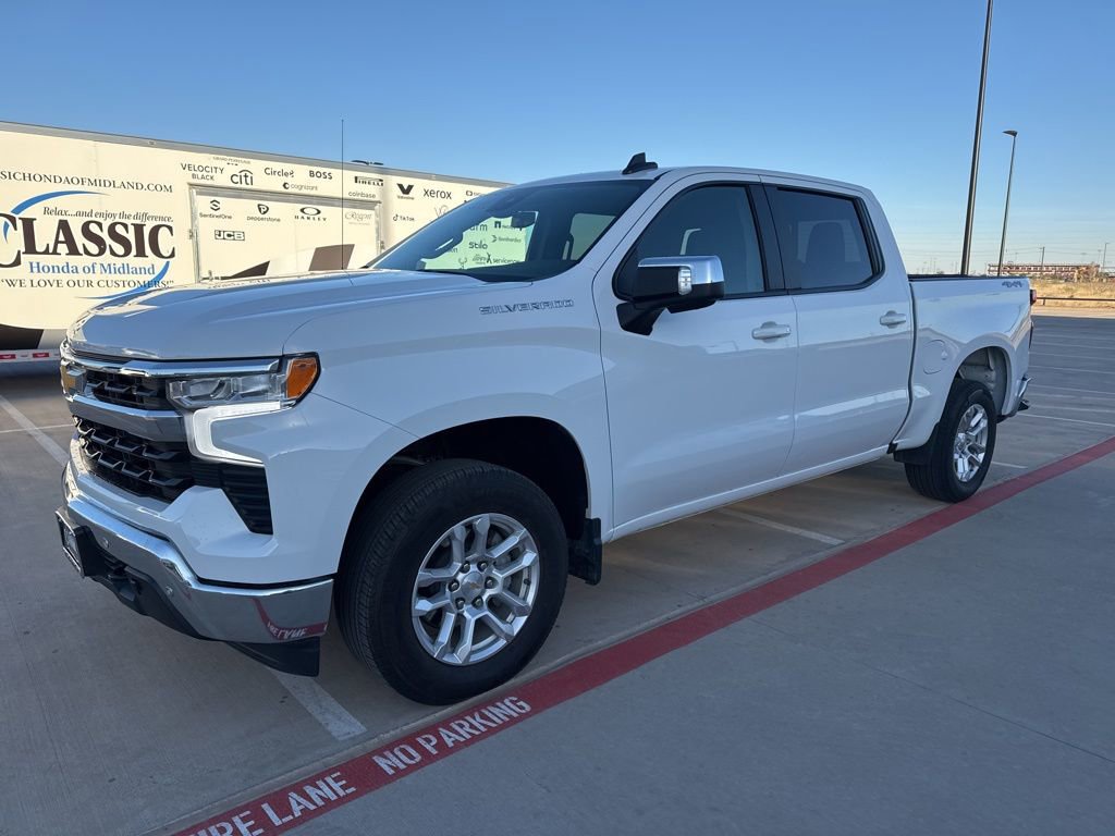 Used 2025 Chevrolet Silverado 1500 LT w/ Safety Package image 1
