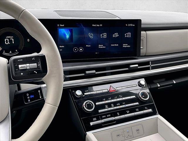 Used 2025 Hyundai Santa Fe SE FWD image 8