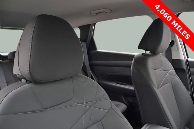 Used 2025 Hyundai Tucson SE AWD/4WD image 19