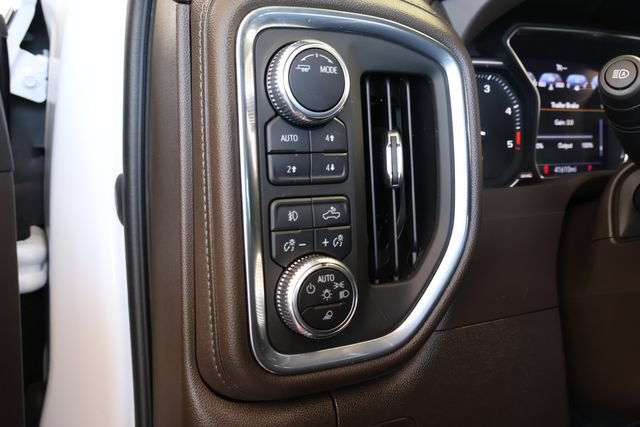 Used 2022 GMC Sierra 3500 Denali AWD/4WD image 25