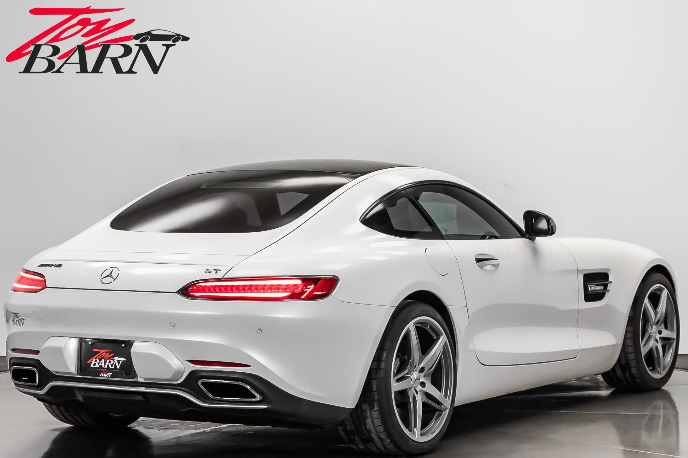 Used 2017 Mercedes-Benz AMG GT Base image 5