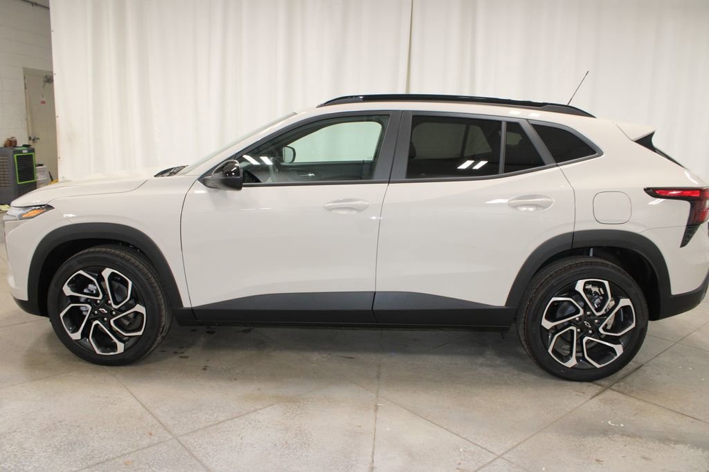 New 2026 Chevrolet Trax RS w/ Sunroof Package image 6