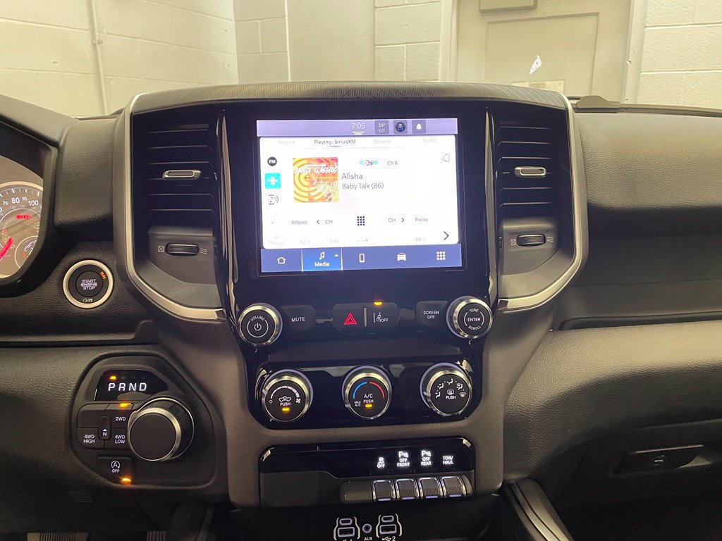 New 2026 RAM 1500 Express AWD/4WD image 13