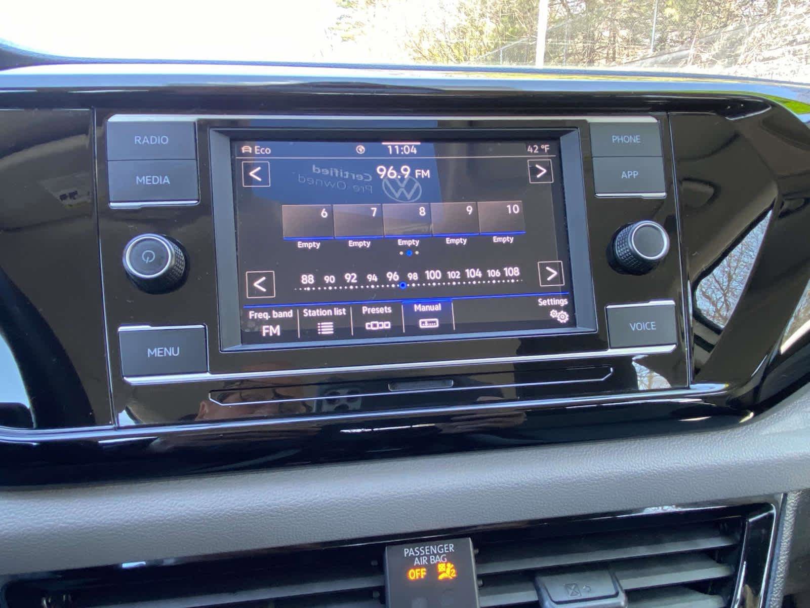 Certified 2024 Volkswagen Taos S AWD/4WD image 15