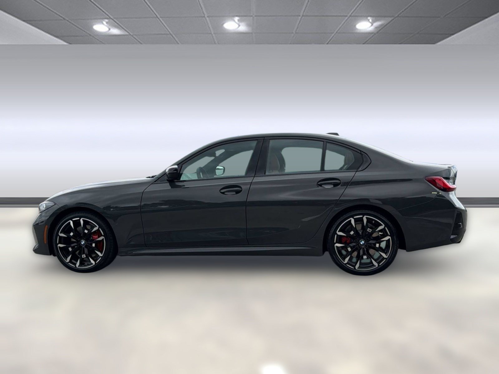 Used 2026 BMW 330i Sedan w/ M Sport Package RWD image 2