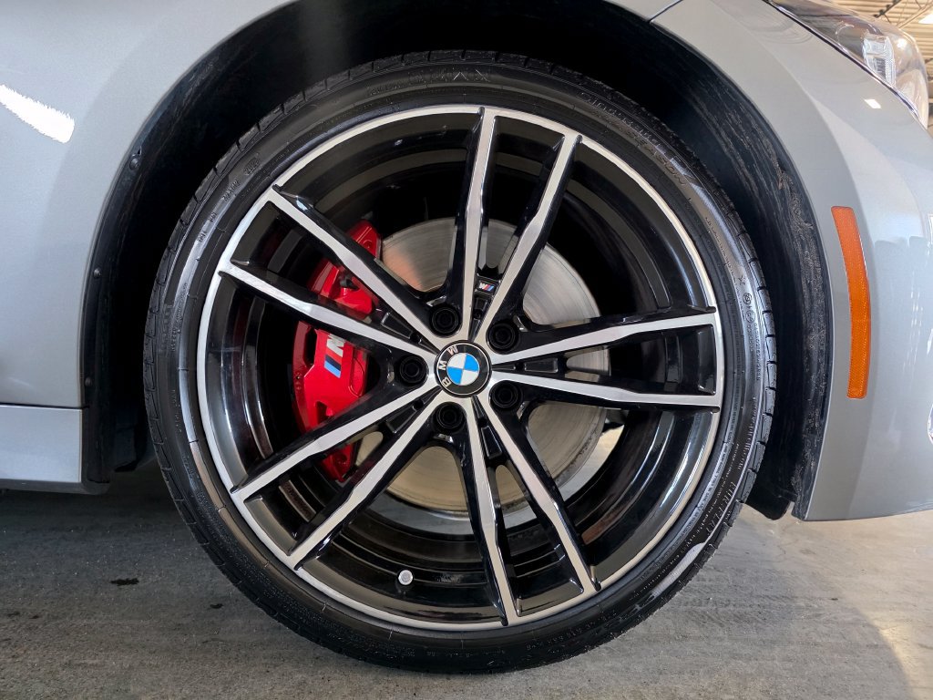 Used 2023 BMW 330i xDrive Sedan w/ M Sport Package AWD/4WD image 29