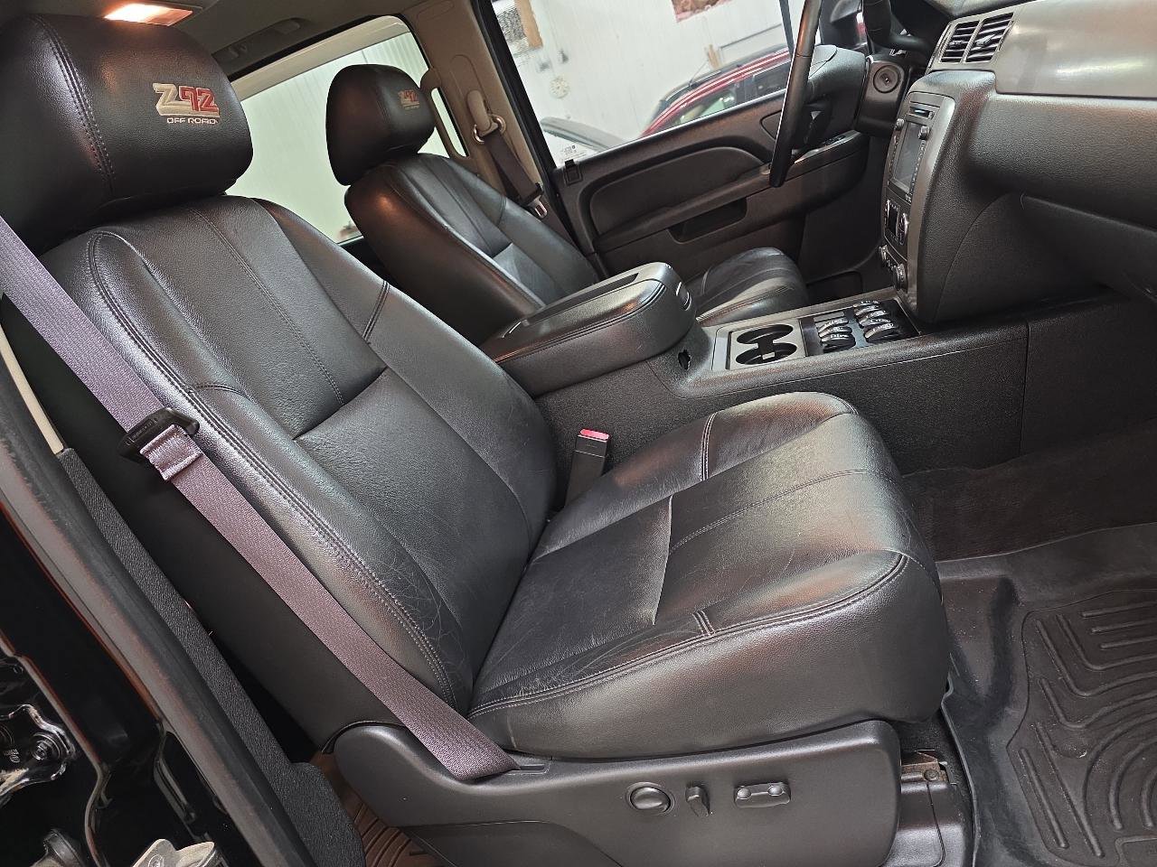 Used 2013 Chevrolet Silverado 2500 LTZ w/ LTZ Plus Package image 48