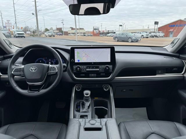Used 2024 Toyota Grand Highlander Limited image 8