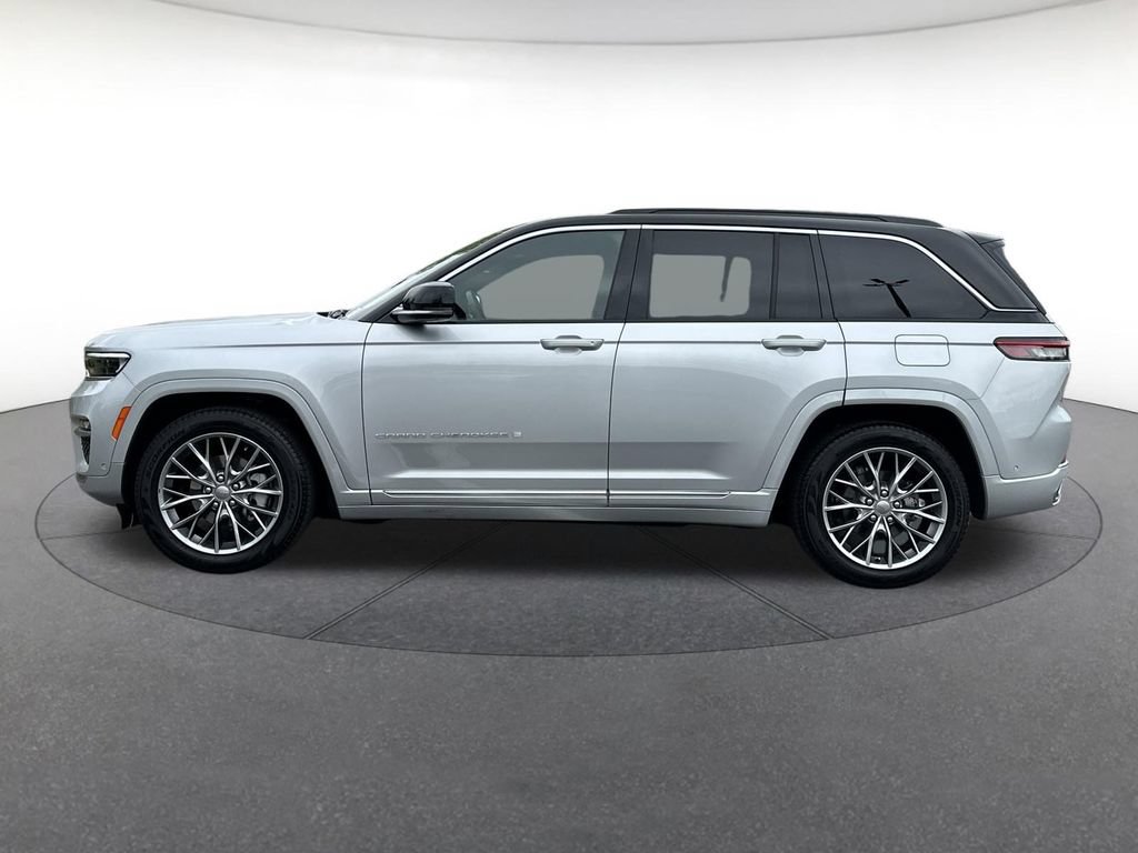 Certified 2025 Jeep Grand Cherokee Summit AWD/4WD image 2