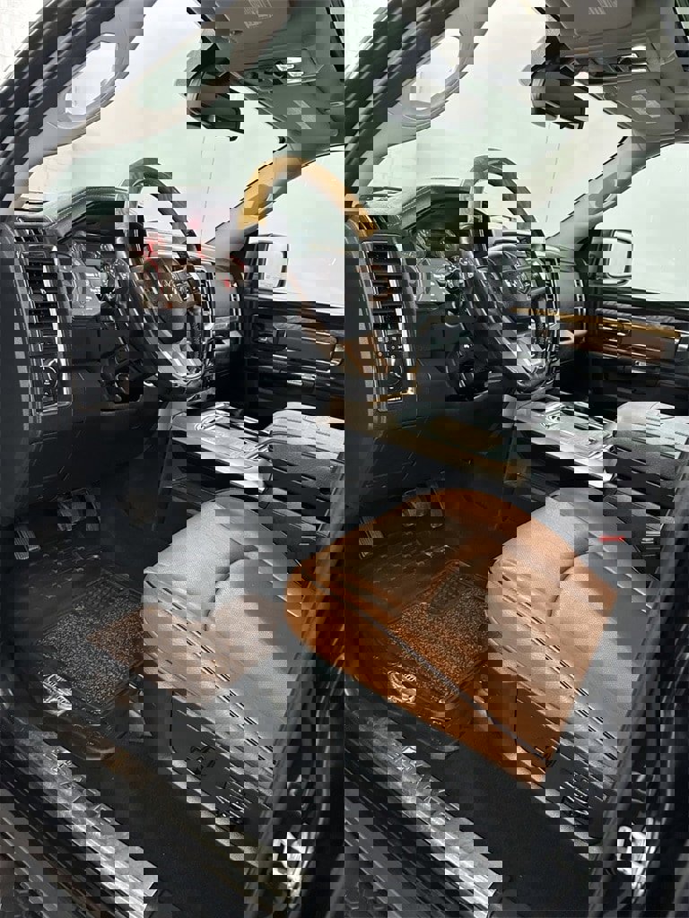 Used 2018 RAM 1500 Laramie Longhorn w/ Convenience Group image 10