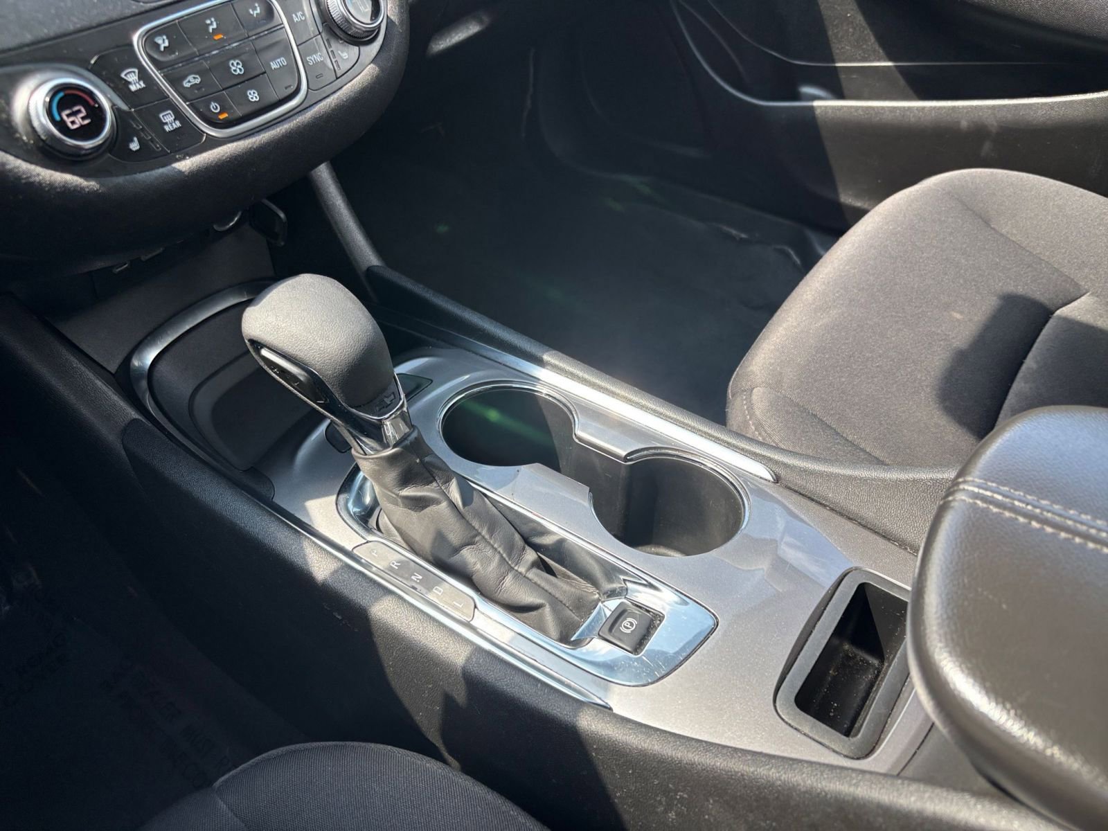 Used 2024 Chevrolet Malibu LT image 42