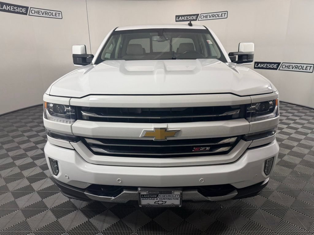 Used 2017 Chevrolet Silverado 1500 LTZ Z71 w/ LTZ Plus Package AWD/4WD image 9