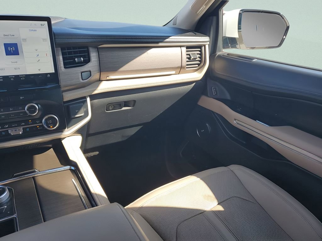 Used 2024 Ford Expedition Max Limited image 11