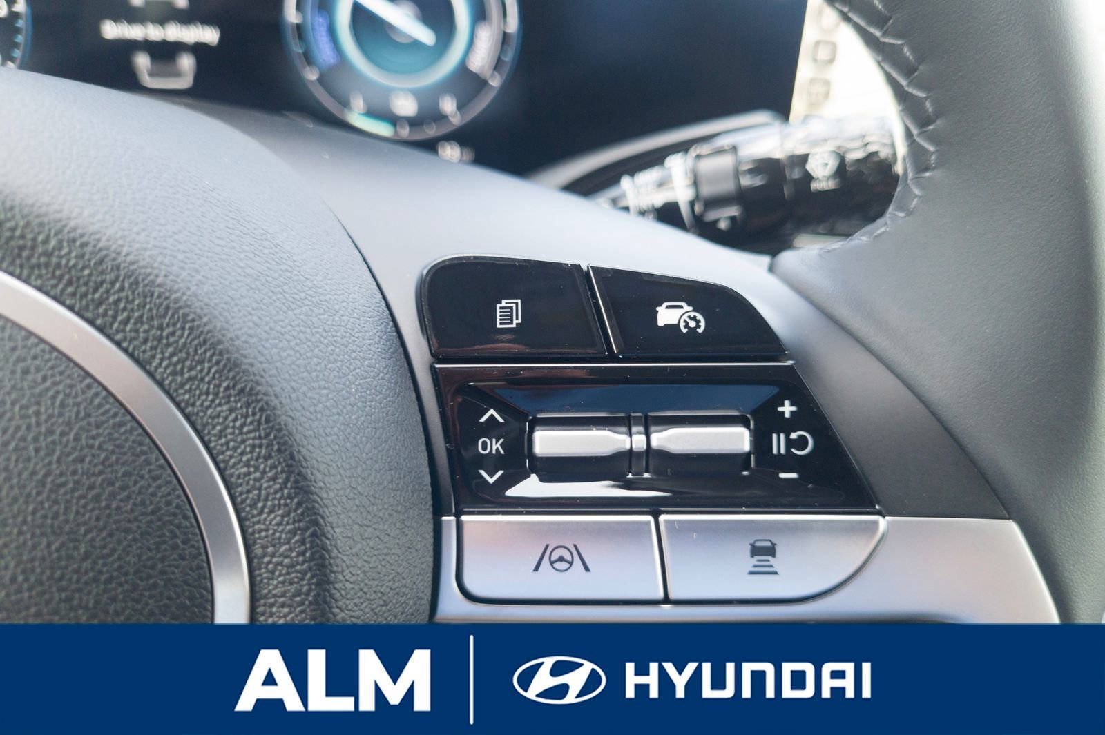 New 2025 Hyundai Elantra Limited image 24