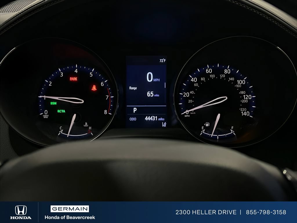 Used 2019 Toyota C-HR XLE FWD image 15