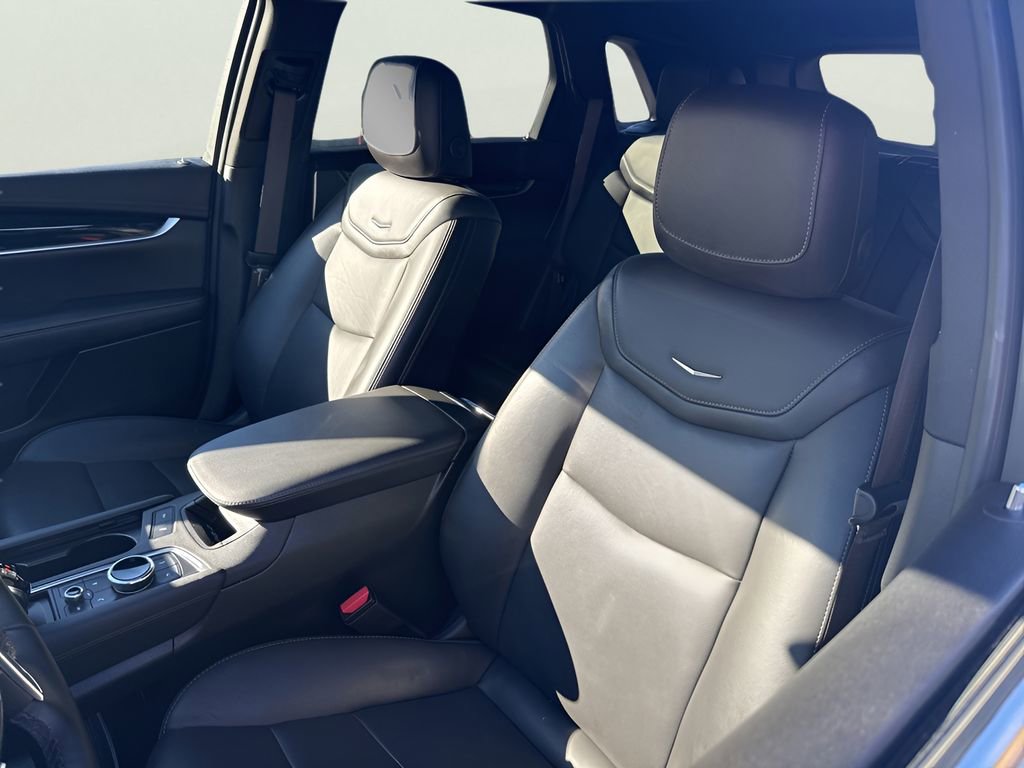 Certified 2025 Cadillac XT5 Premium Luxury image 14