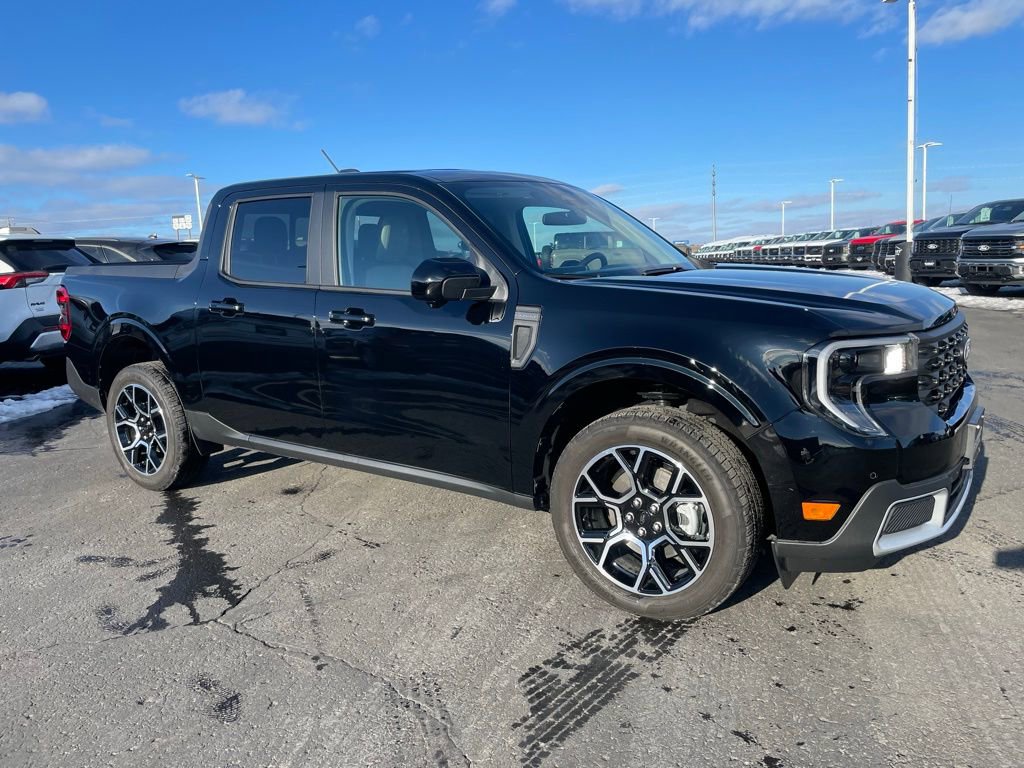 Used 2025 Ford Maverick Lariat w/ 4K Tow Package image 2