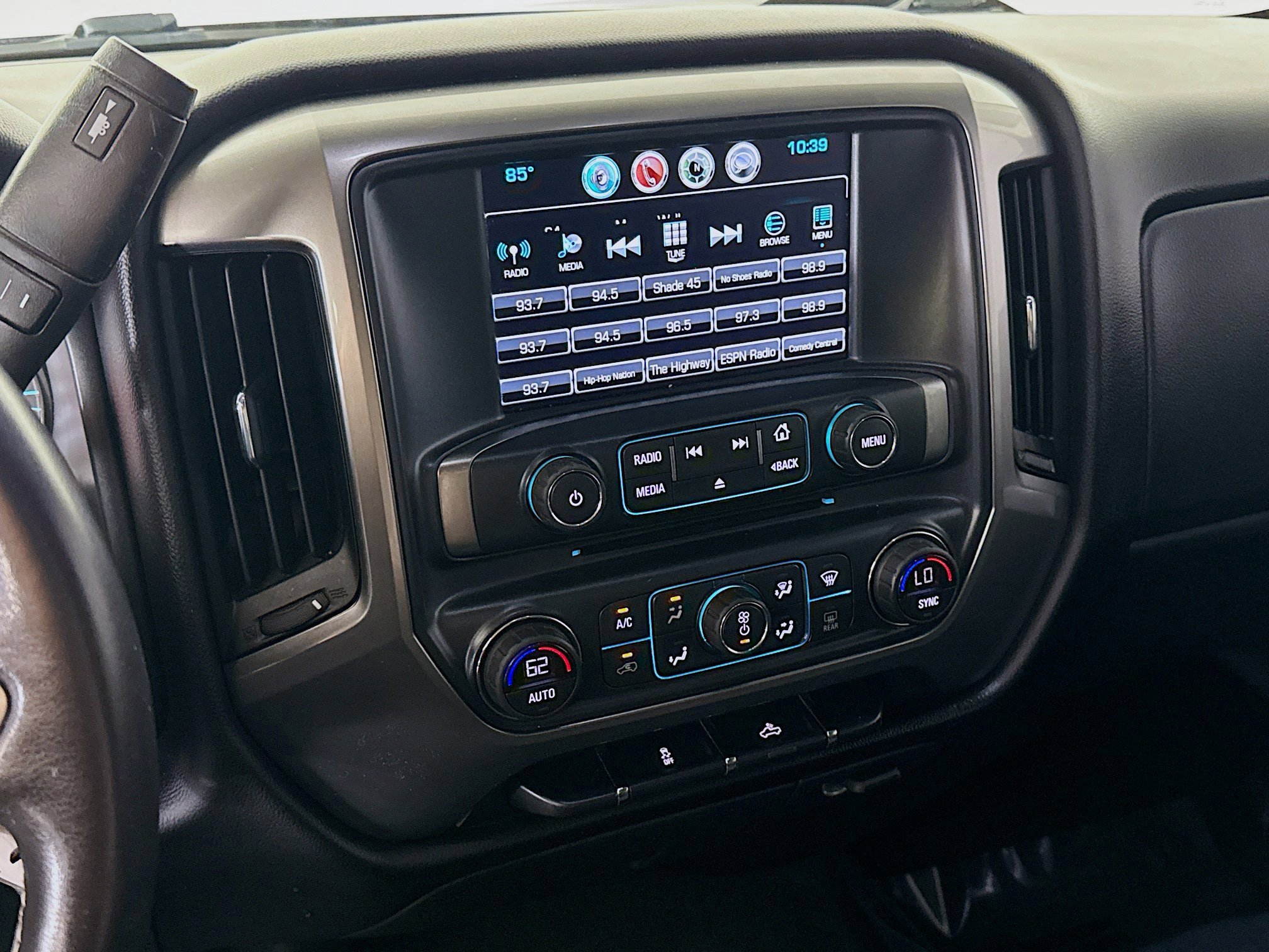 Used 2018 Chevrolet Silverado 1500 LT w/ Texas Edition RWD image 18