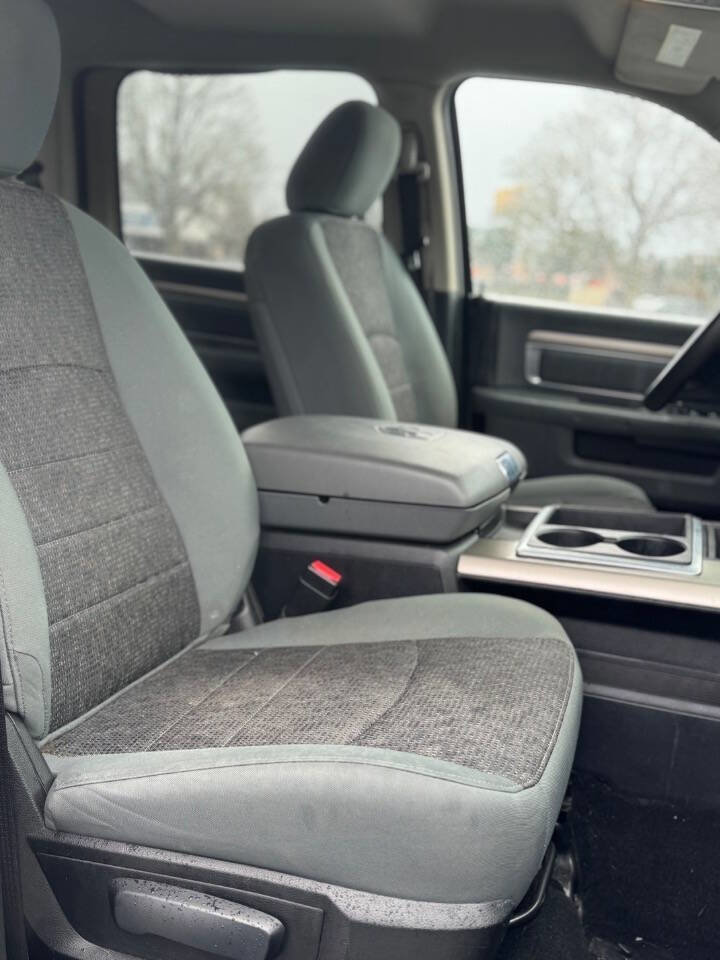 Used 2014 RAM 1500 Outdoorsman image 5
