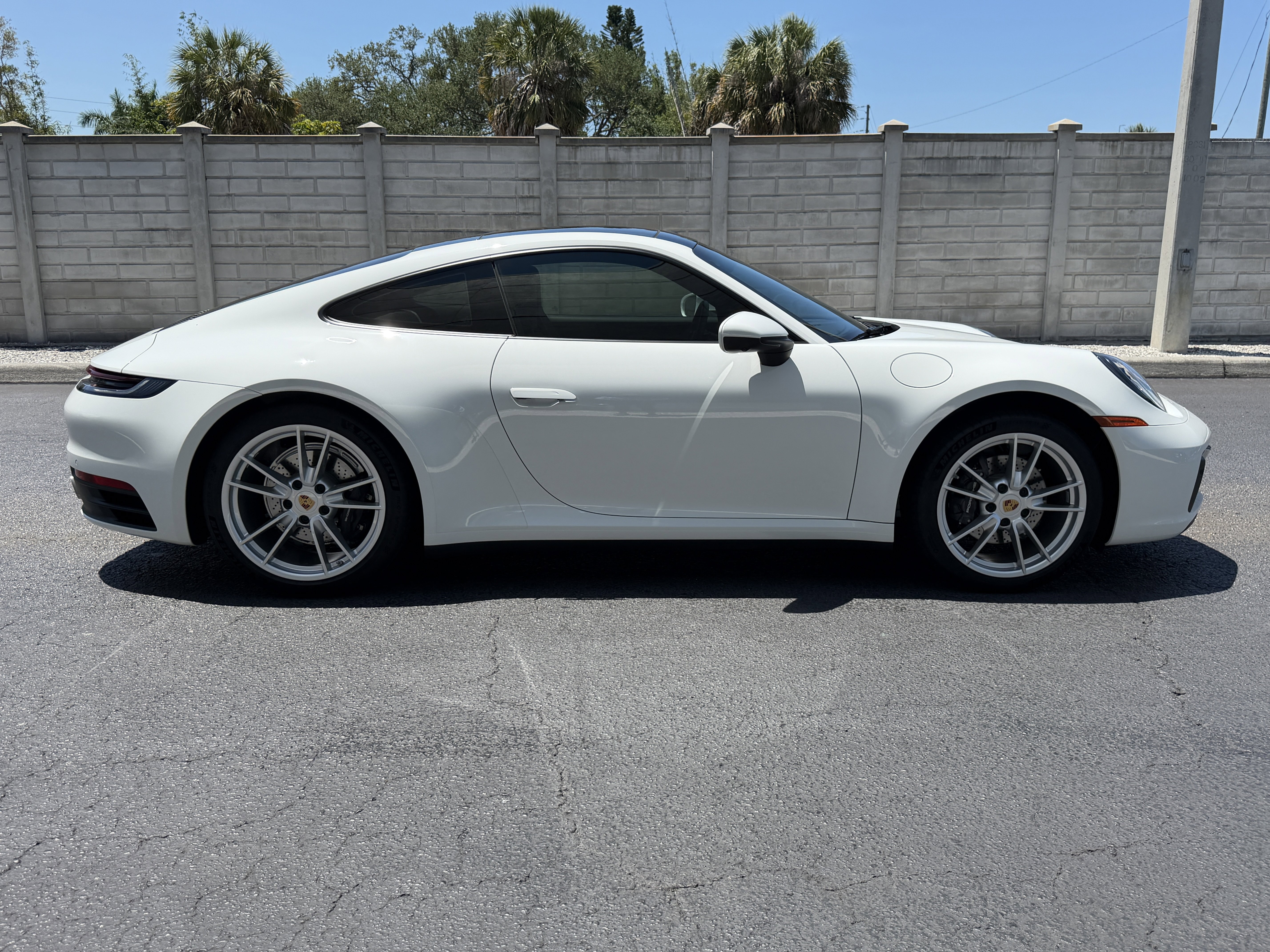 Certified 2024 Porsche 911 Carrera 4 AWD/4WD image 7
