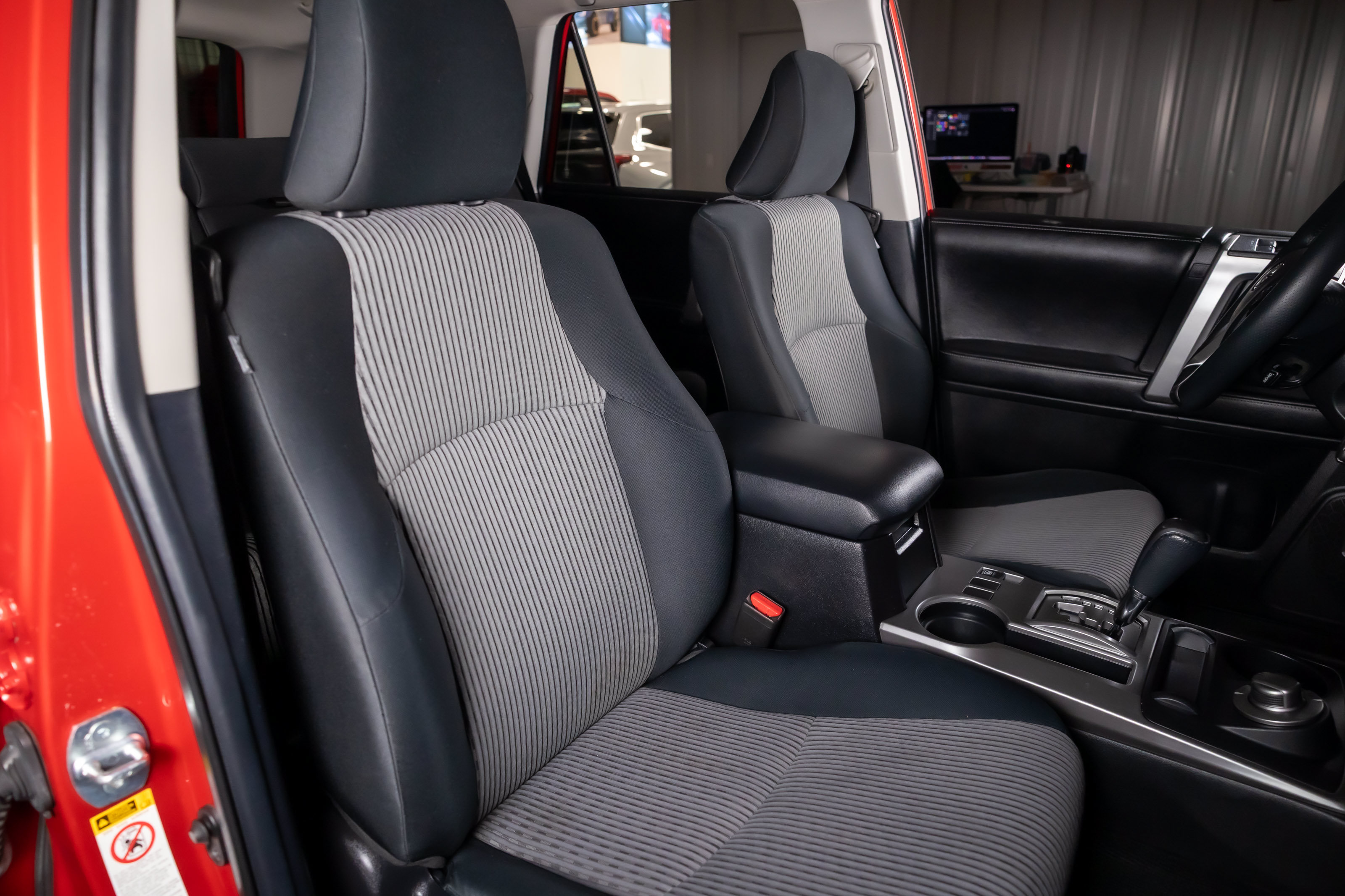 Used 2016 Toyota 4Runner SR5 AWD/4WD image 22