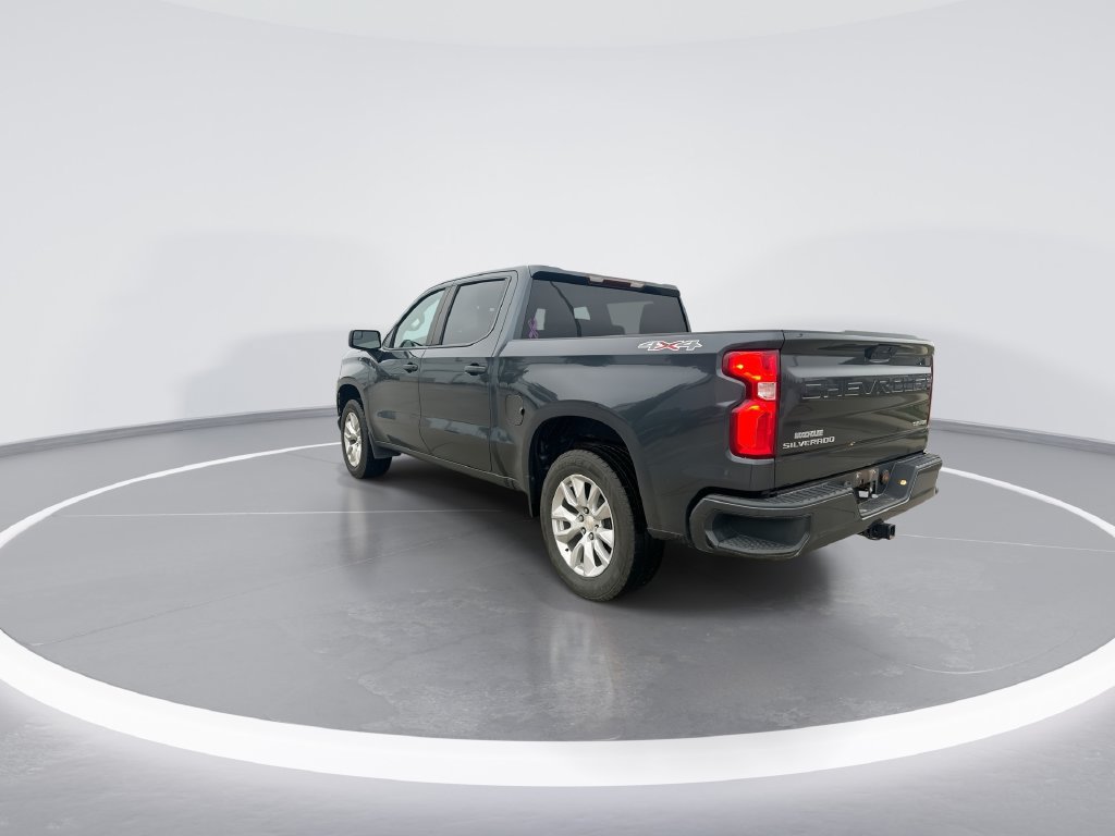 Used 2020 Chevrolet Silverado 1500 Custom w/ Custom Value Package AWD/4WD image 6