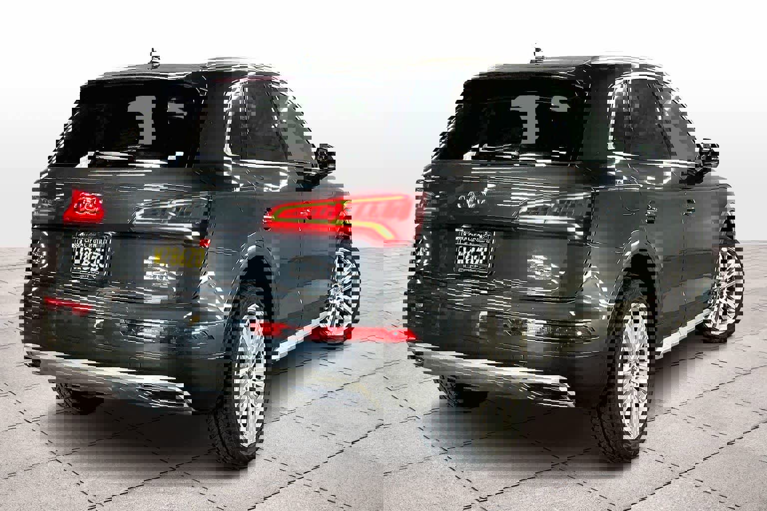 Used 2018 Audi Q5 Premium Plus w/ Premium Plus Package image 15